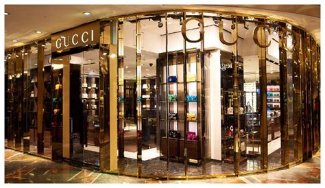 gucci showroom in mumbai.